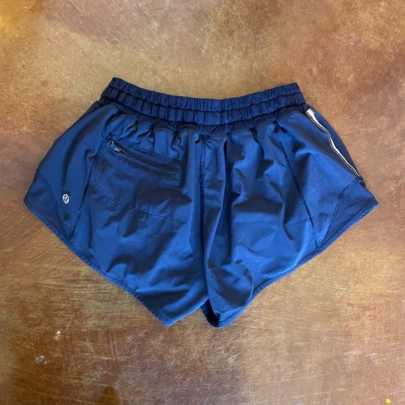 Lululemon Hotty Hot Short (2 1/2") - Picture 3 of 3